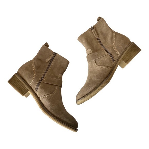 Tamaris Suede Boots. Size 41 - Picture 6 of 12
